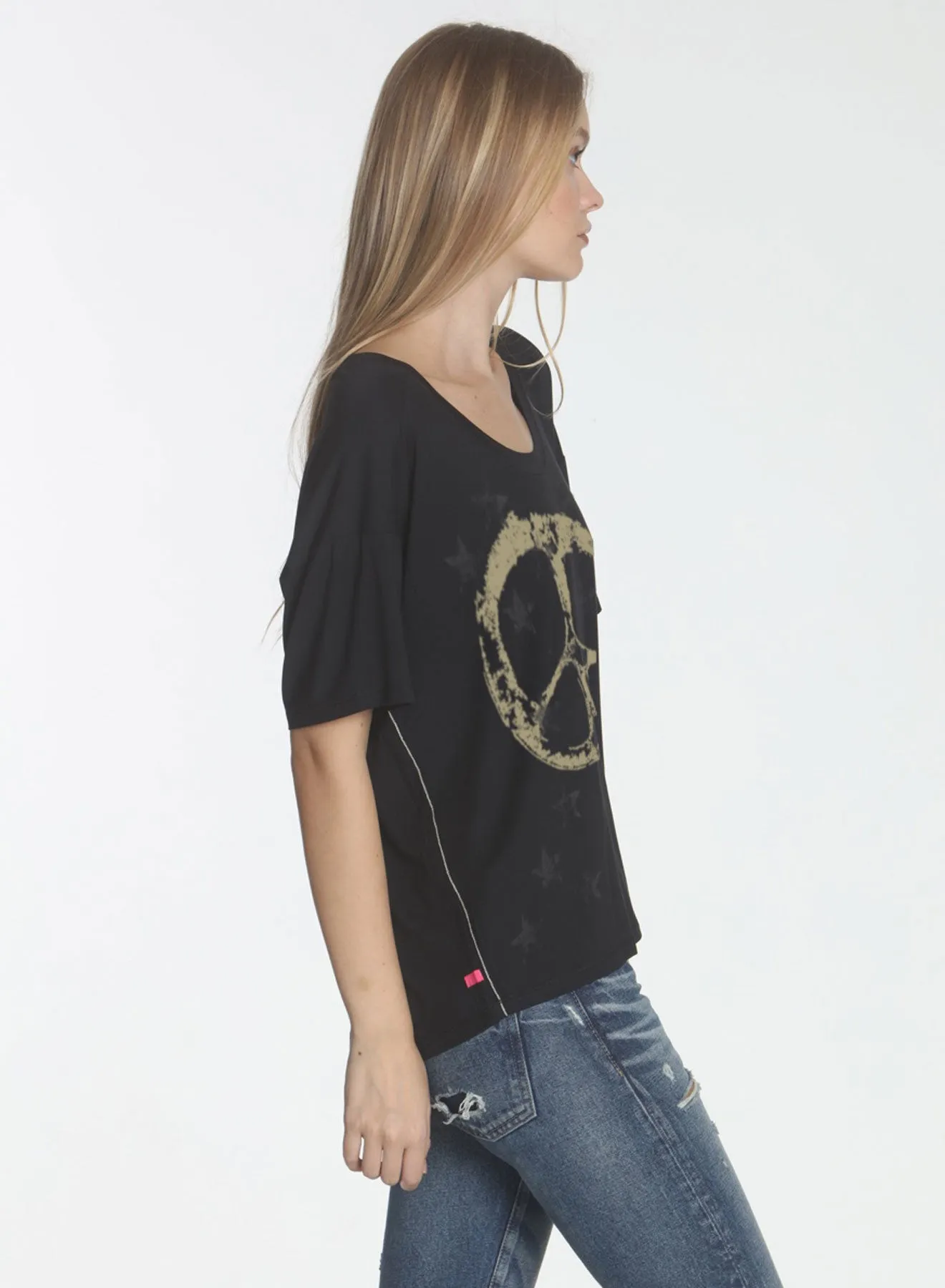 Graphic Delila Scoop - Black Peace